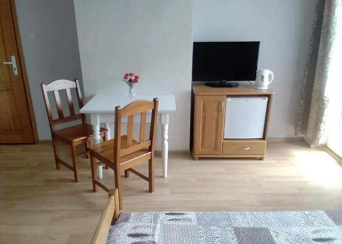 Rum i privatbostad Umarioll *